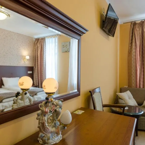 Gogol Park Rooms，位于Katlakalns的酒店