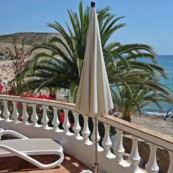 Luz dream apartment 22G above beach，位于卢斯的酒店