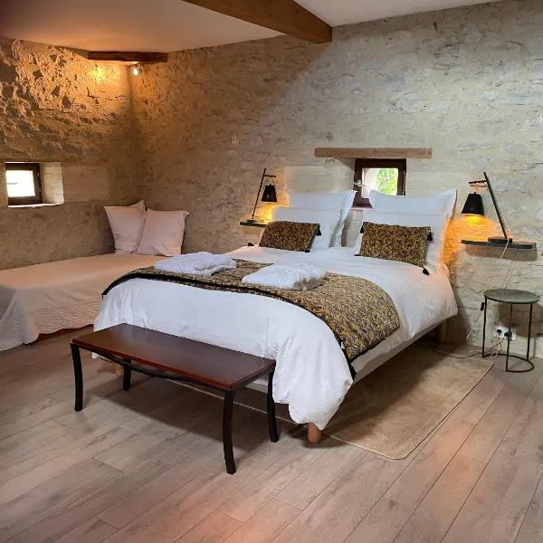Le Loft Ancien Haras de la Tour，位于Lamothe-Landerron的酒店