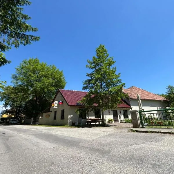 Perschlingtalhof，位于Auern的酒店