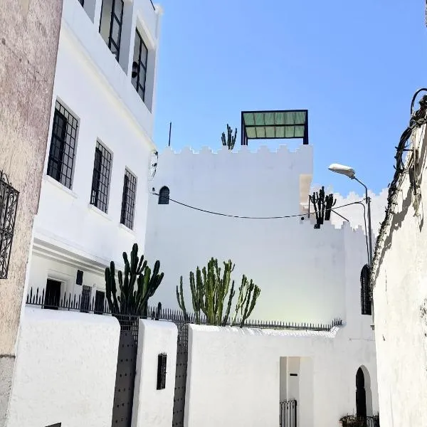 Black Cactus Marshan Medina Tanger，位于丹吉尔的酒店