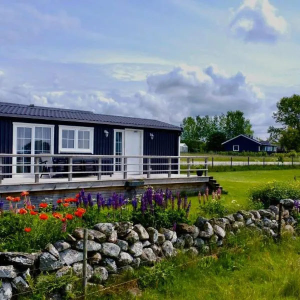 Nice cottage, great view, free parking，位于Väröbacka的酒店