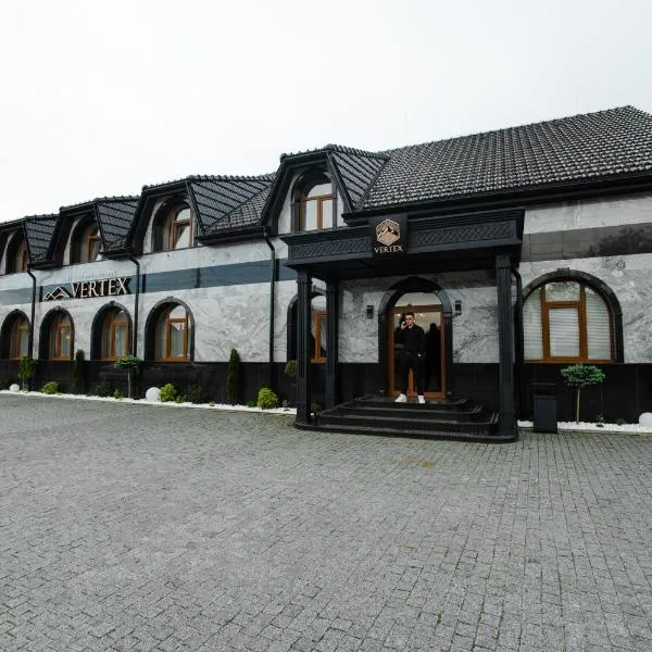 Готель-ресторан Vertex，位于Tyachiv的酒店