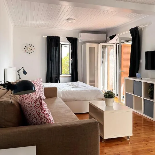 Delphi Sunset Studio，位于特尔斐的酒店