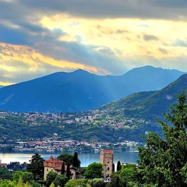 La Dimora Dei Due Laghi，位于卡洛尔齐奥科尔泰的酒店