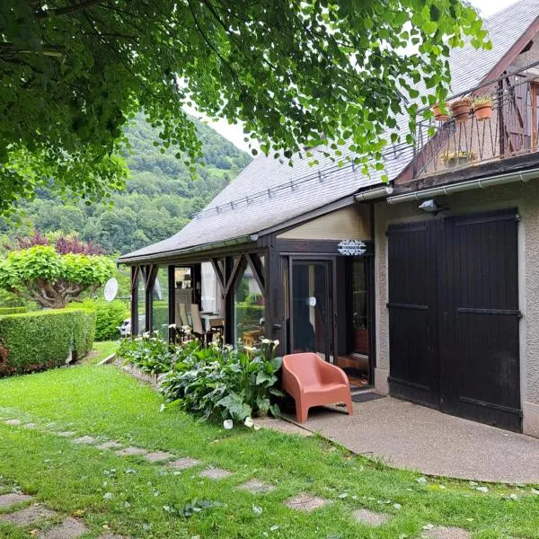 Maison de montagne avec jardin privatif，位于Sarrancolin的酒店