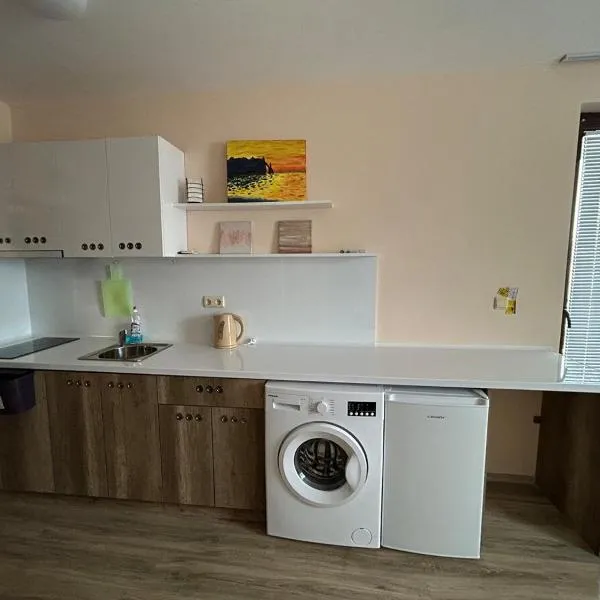 Равда Аполон 9，位于内塞伯尔的酒店