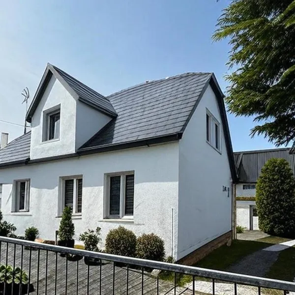 POMERANIA Pokoje U Oliwii，位于里沃的酒店