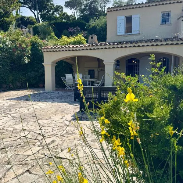 Le Fagneton - Seaview Villa Cote d'Azur，位于罗克布伦河畔阿尔让的酒店