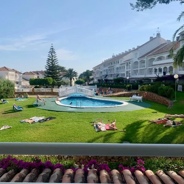 Apartamento en Alcocebre Urbanización Al Andalus，位于阿尔考斯布里的酒店