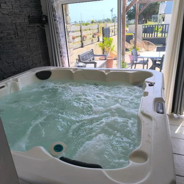 Maison vue mer avec Jacuzzi，位于Gâvres的酒店