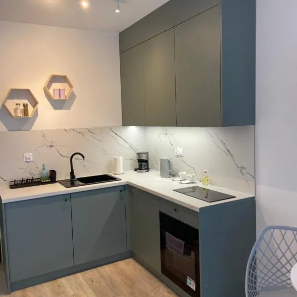 Apartament Perła Mórz Jedź na Wakacje 20 Parking Faktura，位于辛安诺泽蒂的酒店