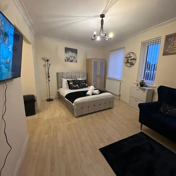 Double bed Studio Fast WiFi,Netflix, No deposit Required，位于伯明翰的酒店