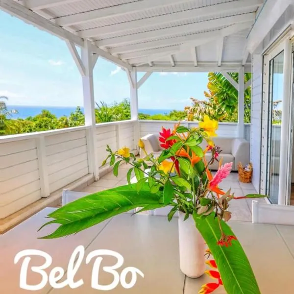 Haut de villa BEL BO & Bas de villa Tibo vu mer et accès mer，位于德赛的酒店