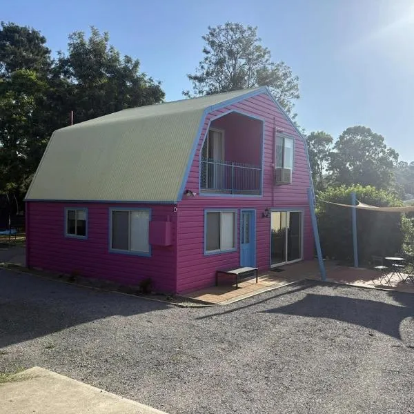 The Rainbow House，位于Dungog的酒店