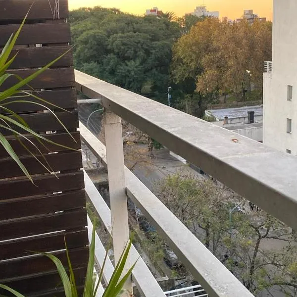 monoambiente Horizonte，位于萨拉特的酒店