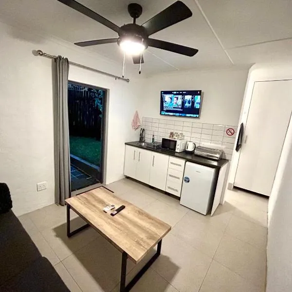 Flat 2 on 8 Lindsay，位于巴利托的酒店