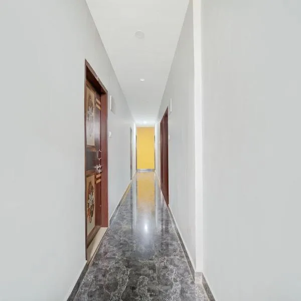Hotel O Friends Inn，位于Gulzārbāgh的酒店