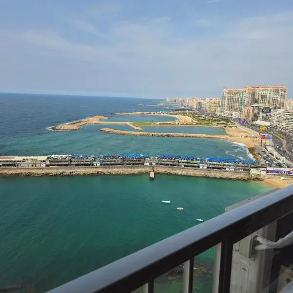 Gleem Luxury Condo Direct Sea view G18，位于亚历山大的酒店