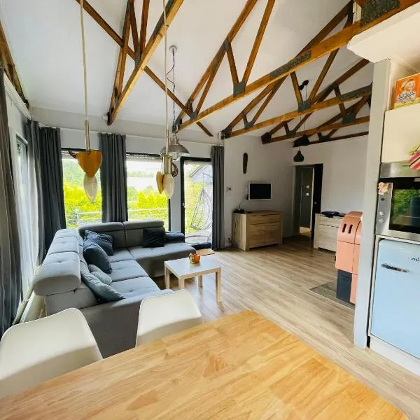 Ferienhaus am Hennesee，位于梅舍德的酒店