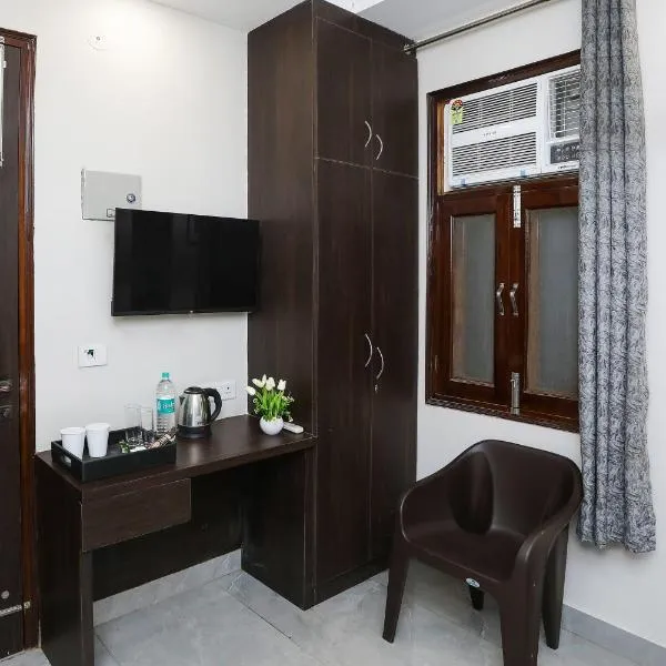 Hotel O The Signature Inn，位于Indirapuram的酒店