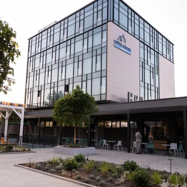 Hotel Kalnik，位于Križevci的酒店