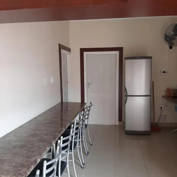 Faraaz BnB，位于莱迪史密斯的酒店