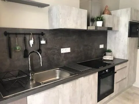 Cozy apartment in downtown Montpellier，位于蒙彼利埃的酒店