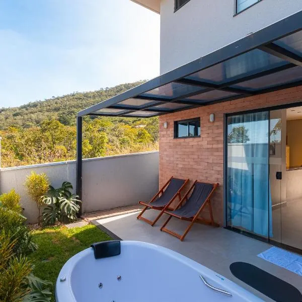 Linda casa no condomínio Piri Living，位于皮雷诺波利斯的酒店