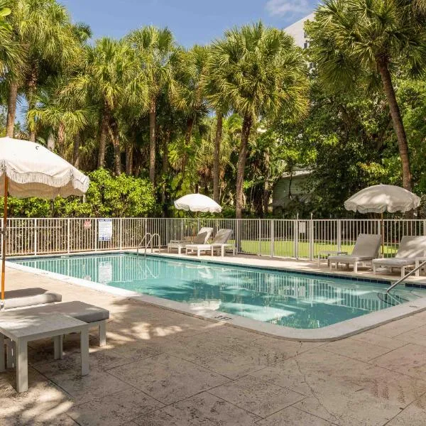Miami River Inn by Renzzi，位于迈阿密的酒店