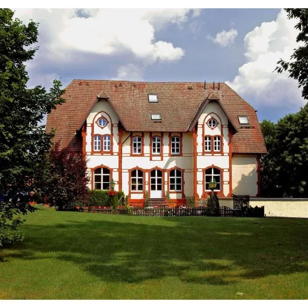 科诺贝尔斯多夫别墅酒店，位于Krugsdorf的酒店