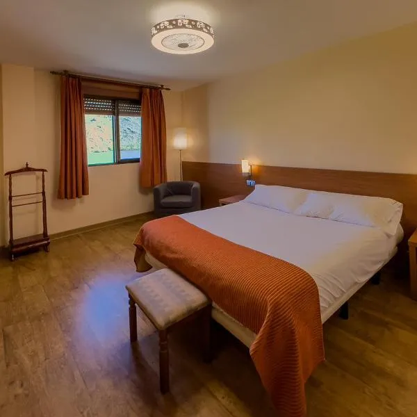 Hotel Don Pepe Lago de Sanabria，位于Ribadelago的酒店