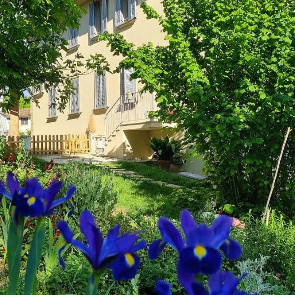 Residenza Rosmarino CASA GUARNONE，位于Pietra de' Giorgi的酒店