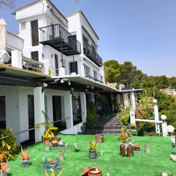 Pinar Suites Habitaciones，位于多列毛利诺斯的酒店