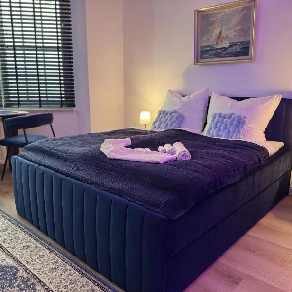 CuxHeaven - modernes Studio-Apartment direkt am Meer mit 65 Zoll TV und Tiefgarage in Duhnen，位于库克斯港的酒店