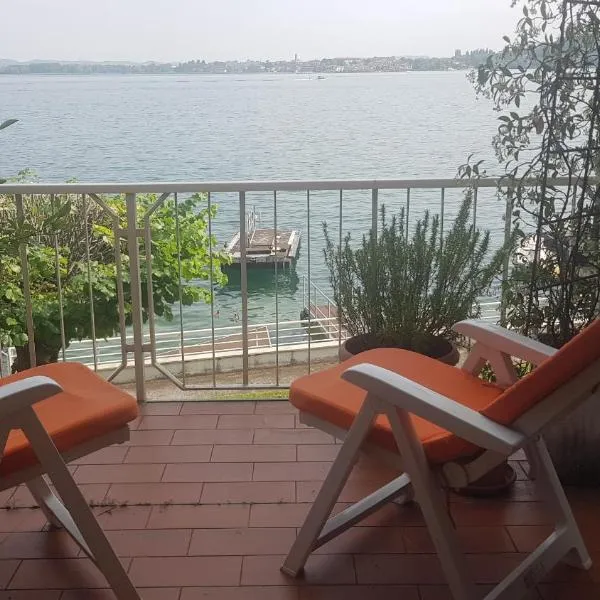 La terrazza Iseana，位于普雷多雷的酒店