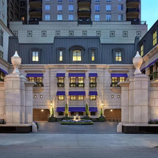 芝加哥华尔道夫酒店，位于芝加哥的酒店