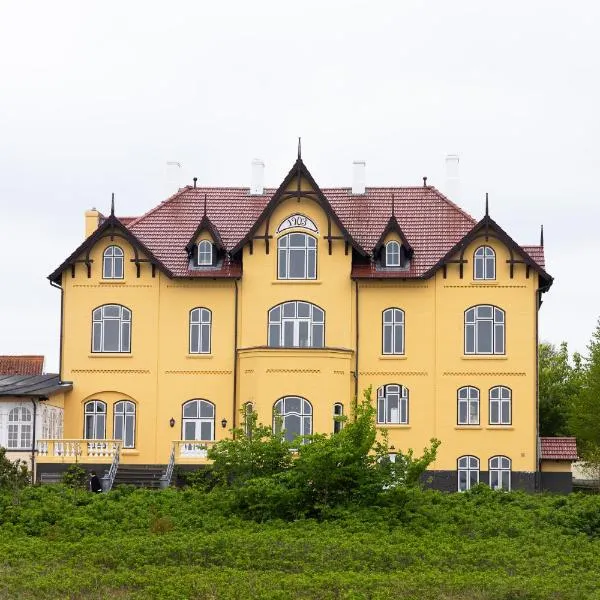 Aarøsund Badehotel，位于哈泽斯莱乌的酒店