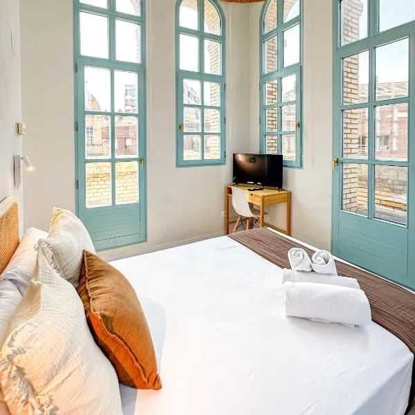 VTZ The Orus Factory Hotel - Parking Muy Económico，位于萨拉戈萨的酒店