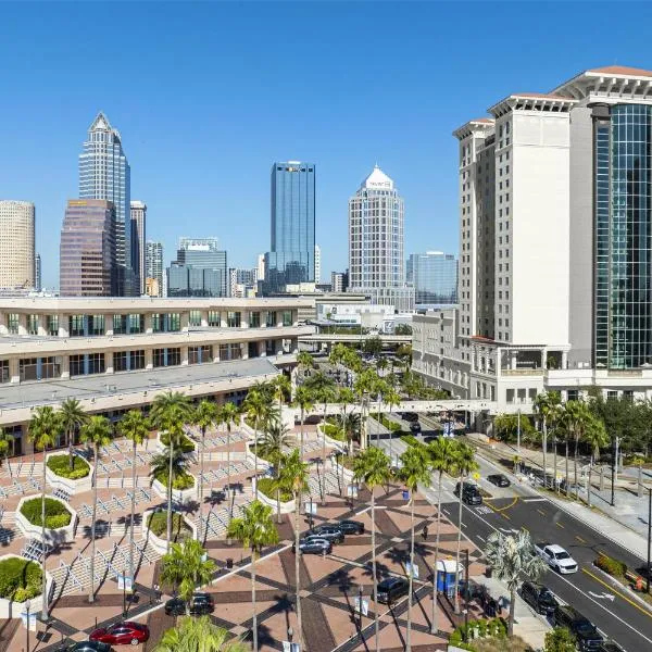 Embassy Suites by Hilton Tampa Downtown Convention Center，位于坦帕的酒店
