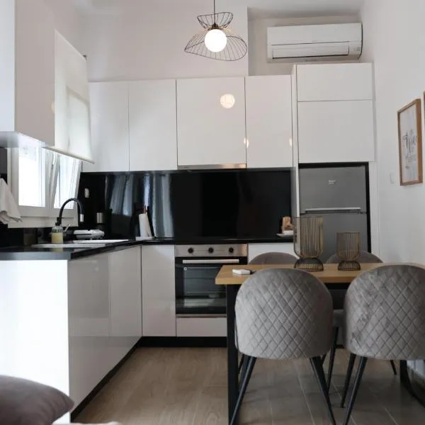 iliana's apartment 3，位于卡尔季察的酒店