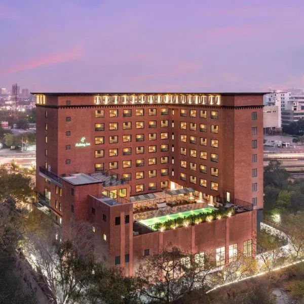 Holiday Inn Gurgaon NH8 by IHG，位于古尔冈的酒店