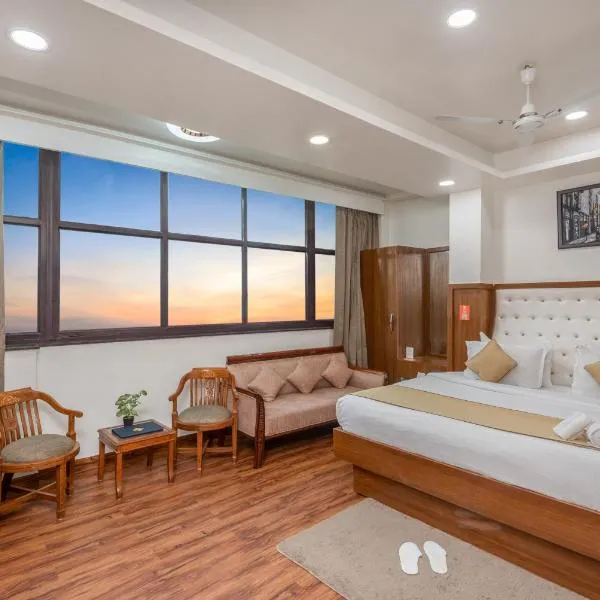 Hotel RK Residency Vasundhara Ghaziabad Delhi NCR，位于加济阿巴德的酒店