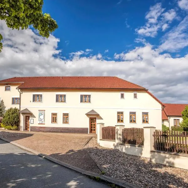 Pension U Lípy，位于Rovečné的酒店