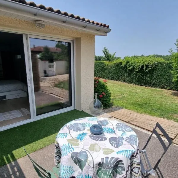 Appartement cosy avec jardin，位于莫扎克的酒店