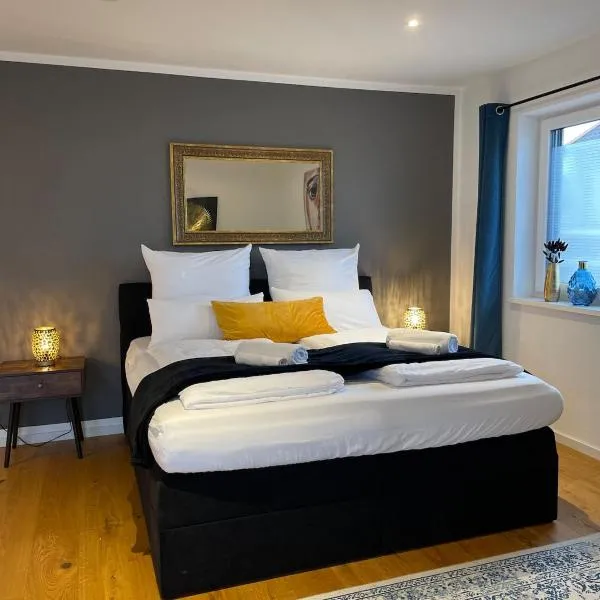 90m2 Loft I Kaffee I Terrasse I E-Parkplatz I 65' Smart TV，位于罗森海姆的酒店