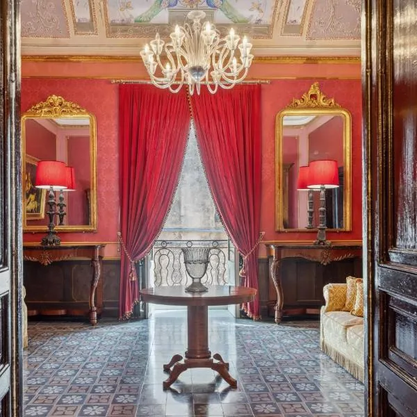 Palazzo Di Lorenzo - Exclusive Palace with Panoramic Terrace and Minipool，位于诺托的酒店