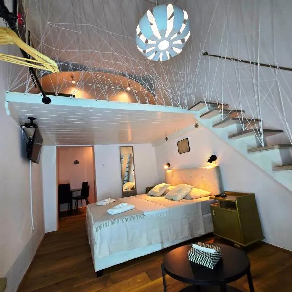 Plutus apartments with free parking，位于科佩尔的酒店