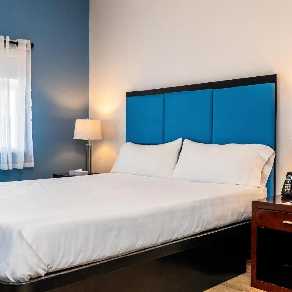 SKKY酒店，位于怀特霍斯的酒店