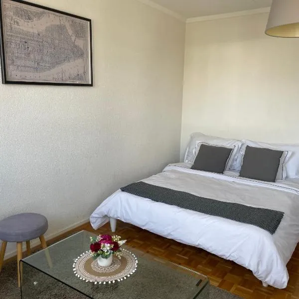 Beautiful studio 2 minutes from Lausanne Train Station，位于洛桑的酒店